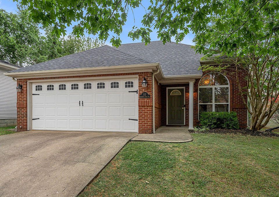 1st image of 717 Rambling Creek Dr