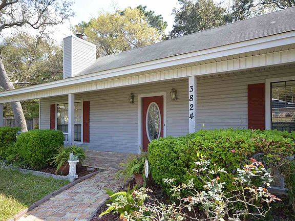 3rd image of 3824 Hidden Oak Dr