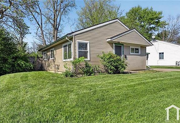 3rd image of 4563 Nevada Ave