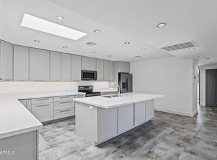 5859 E Thomas Rd, Scottsdale, AZ 85251