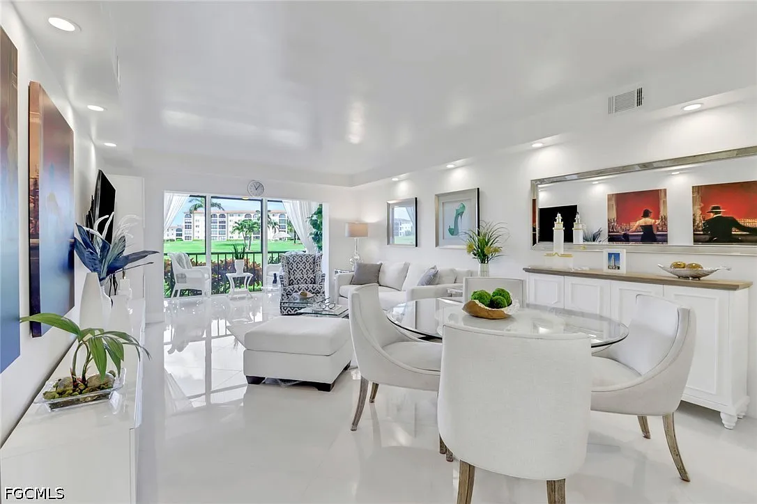 2 bed, 2.0 bath, 1250 sqft, $2,800 — Photo 1