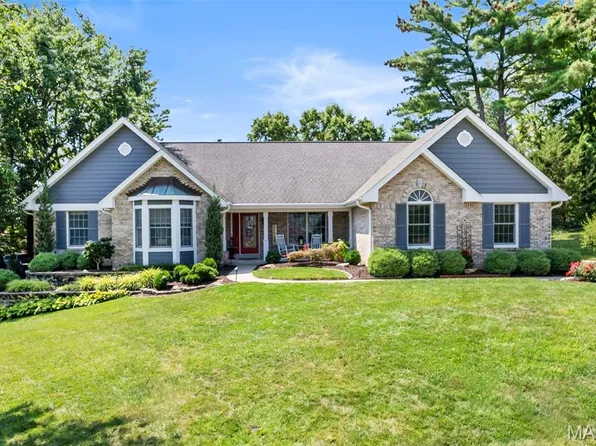 3416 Edgemont St, Saint Charles, MO 63301