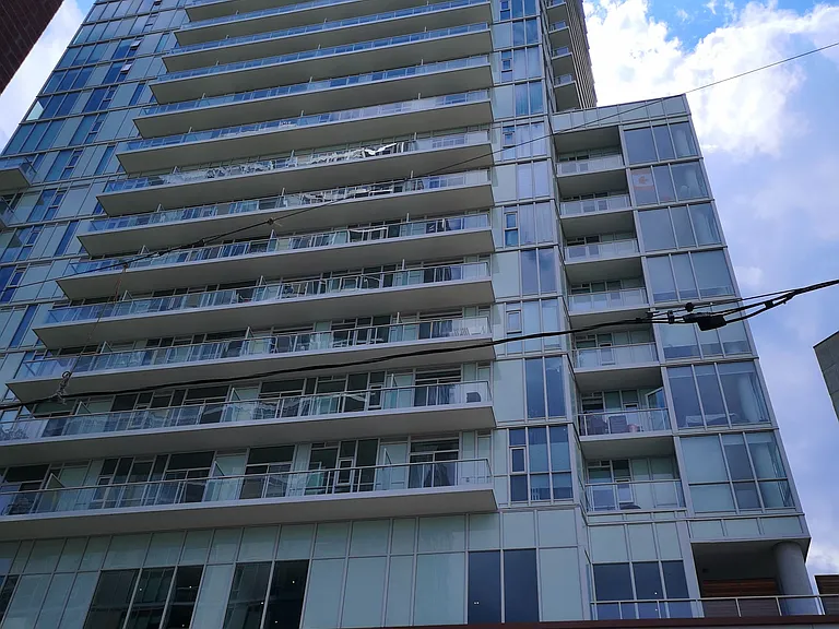 33 Helendale Ave #617 — Photo 2