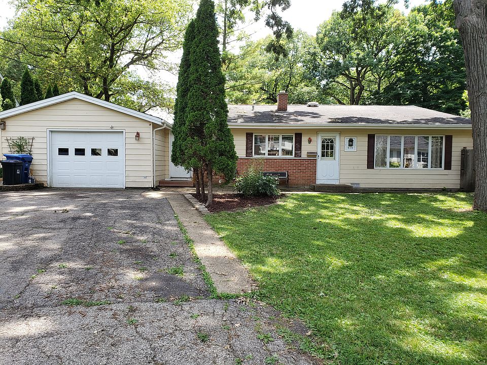 1st image of 510 Oakwood Dr