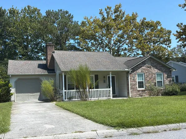 654 Bluebird Ln, Murrells Inlet, SC 29576