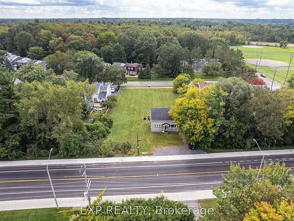 3rd image of 2446 Innes Rd