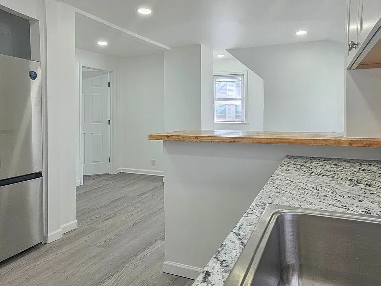 41 Elmwood Ave #2 — Photo 14