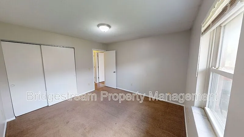 2 bed, 1.0 bath, 814 sqft, $995 — Photo 4