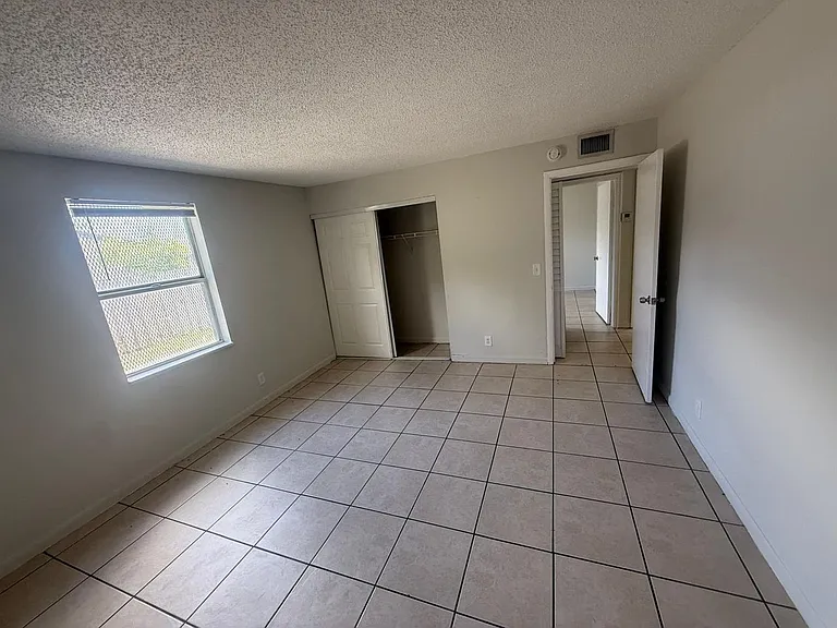 3375 Avenue J #1 — Photo 6