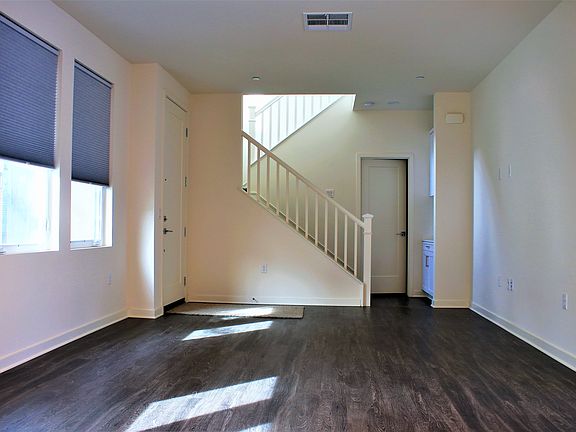 3rd image of 4039 Mission Inn Ave