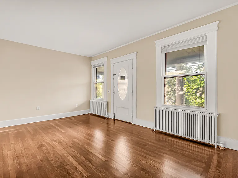 1035 Dixwell Ave — Photo 6