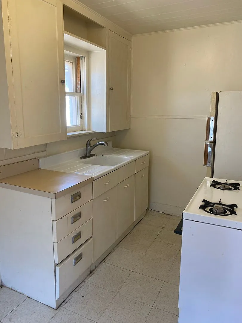 Great 1 Bedroom 1 Bathroom House close to TTU! — Photo 4