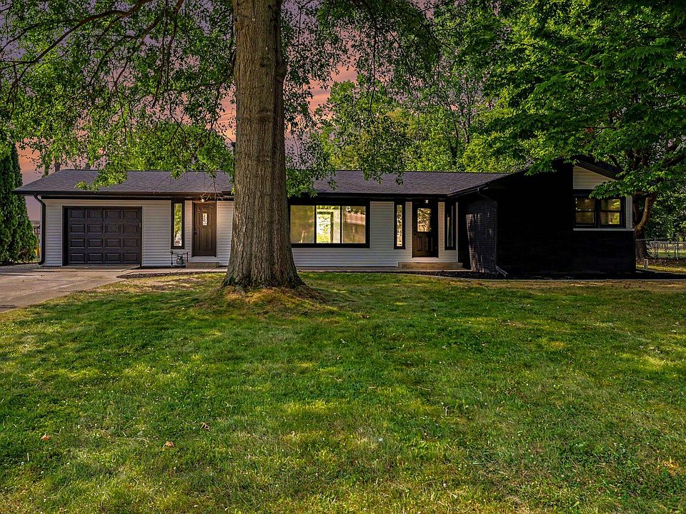 1st image of 220 Pennbrook Trl