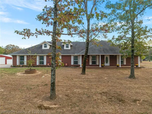 5515 Sunshine Mine Dr, Hackett, AR 72937