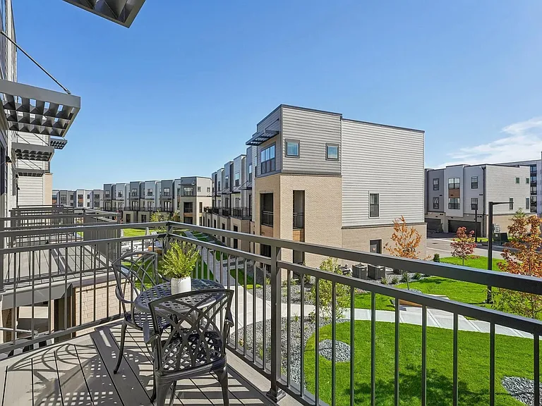 8847 Meridian Way — Photo 11