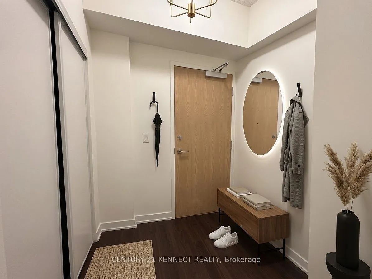 Yorkwood Condos — Photo 4