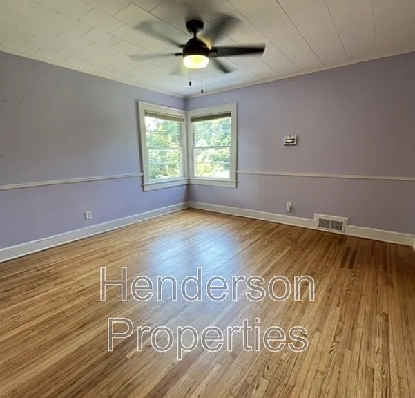 1631 Maple Ave — Photo 12
