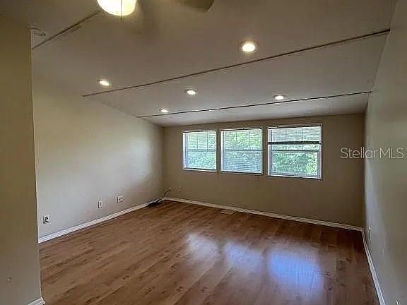 5th image of 875 S LAKE SHORE WAY
