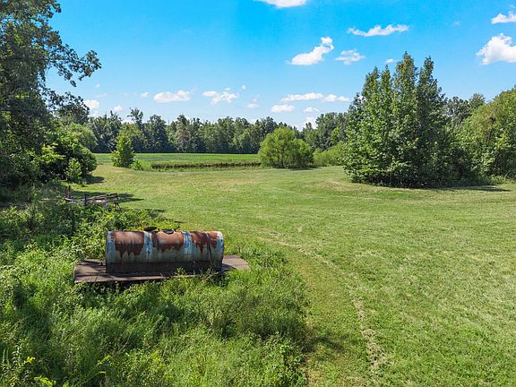 3rd image of 8127 Pleasant Hill Rd