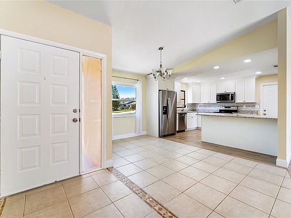 5th image of 2457 Wood Oak Dr