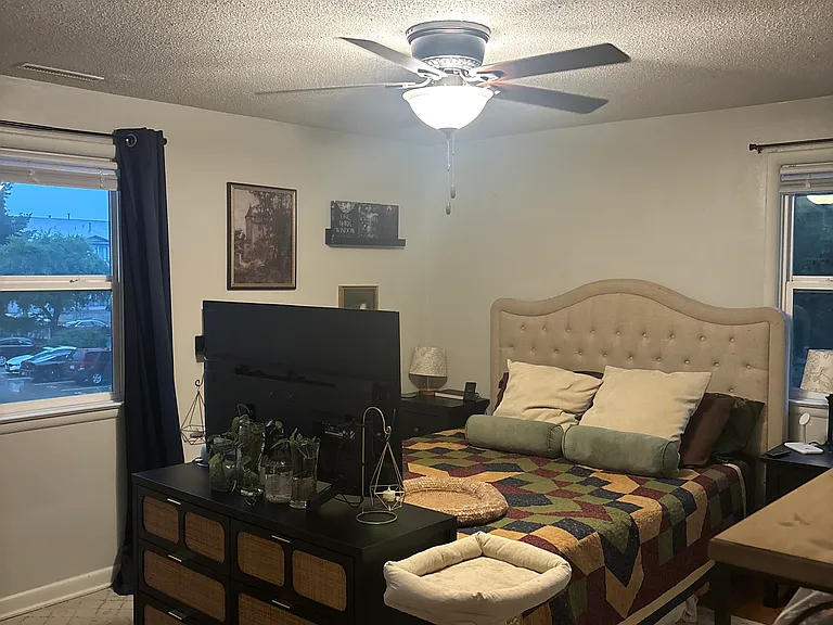 136 Campus Ave #4 — Photo 7