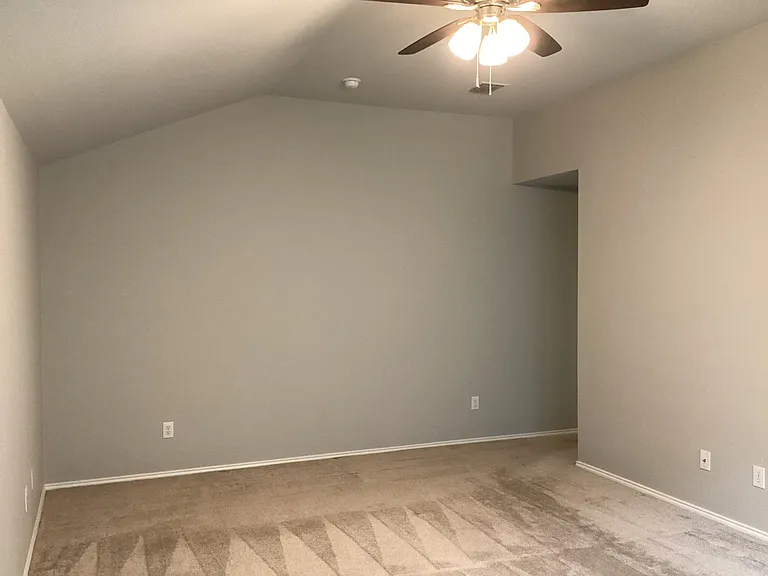 4204 Silverwood Trl — Photo 11
