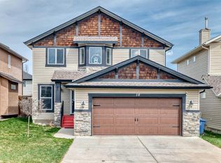 18 S Westbury Pl SW, Calgary, AB T3H5B6