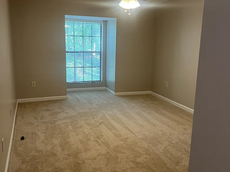 2301 Pine Heights Dr NE — Photo 10