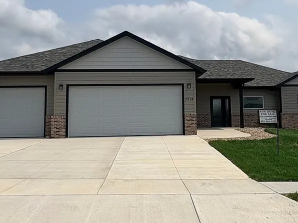 2918 Wedgewood Dr, Yankton, SD 57078