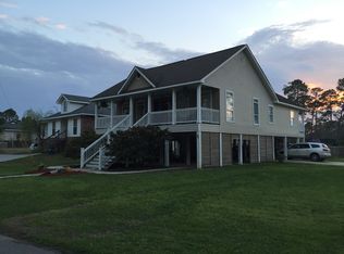 614 Royal Oak Dr, Pass Christian, MS 39571