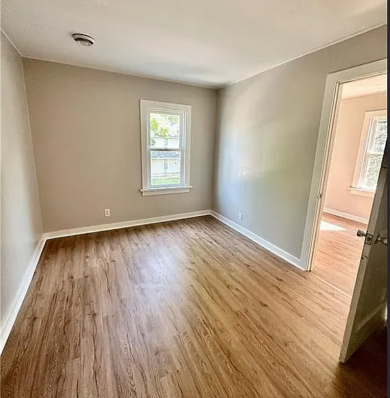 368 E Perry St #C — Photo 5