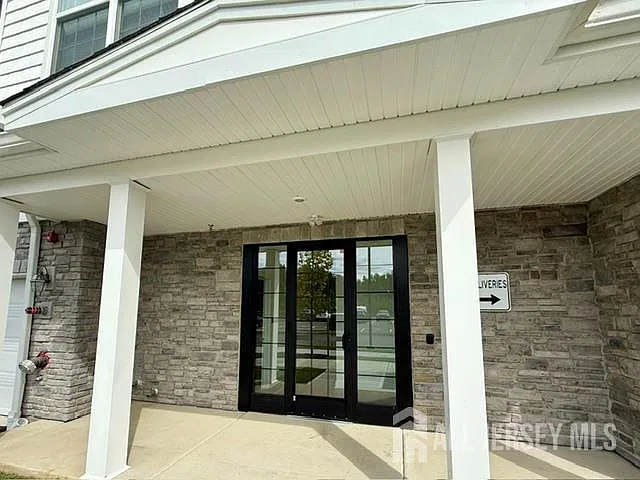 2 bed, 2.0 bath, 1249 sqft, $3,100 — Photo 3