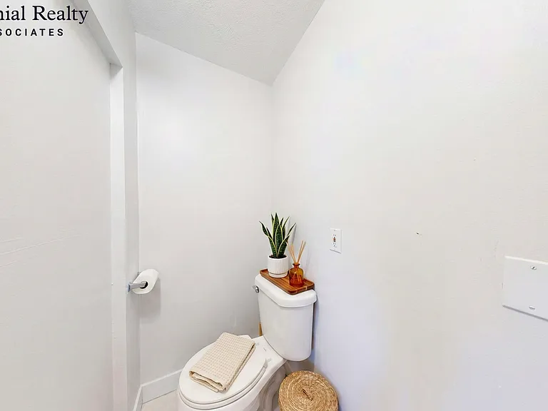 19 Highgate St #1 — Photo 5