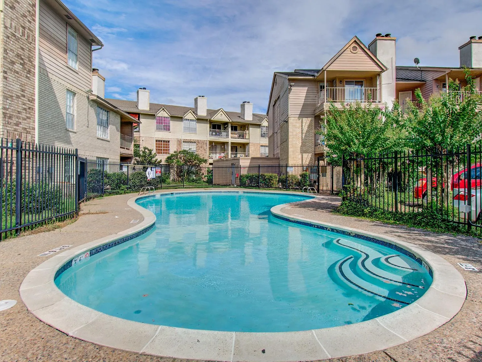 2 bed, 1.0 bath, 956 sqft, $1,175 — Photo 3