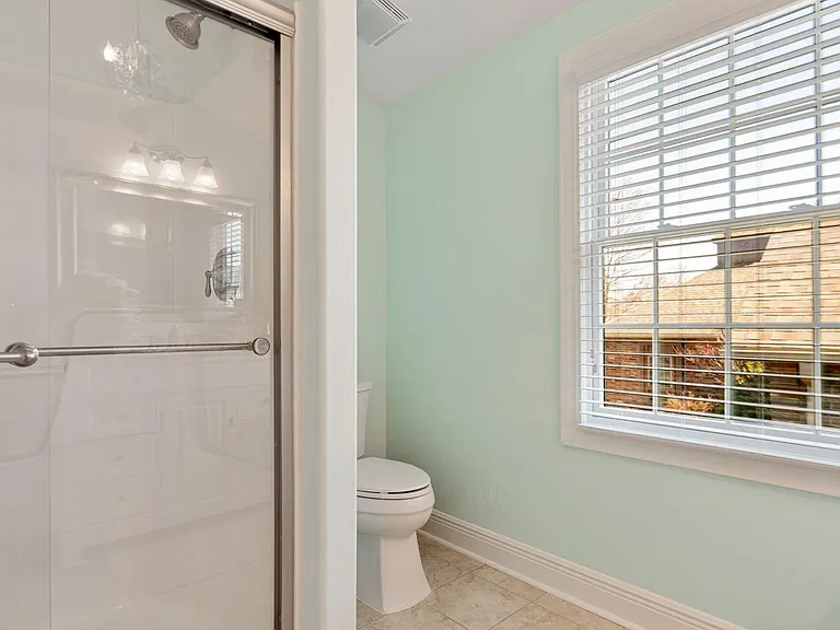 4332 E Ambrose Dr — Photo 33