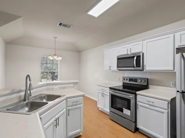 3301 El Salido Pkwy APT 621, Cedar Park, TX 78613