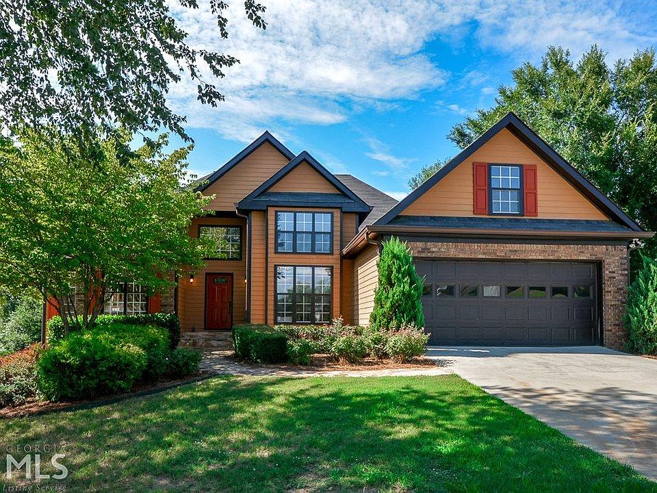 1st image of 389 Beech Hollow Trl