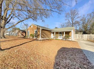 2809 Lamroc Rd, Greensboro, NC 27407