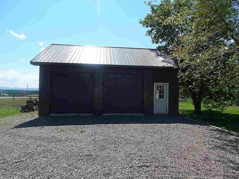 5th image of 967 FORDS BUSH Road