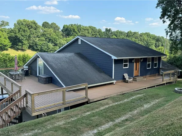 930 Marrtown Rd, Parkersburg, WV 26101