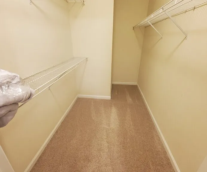 910 Churchill Xing — Photo 21
