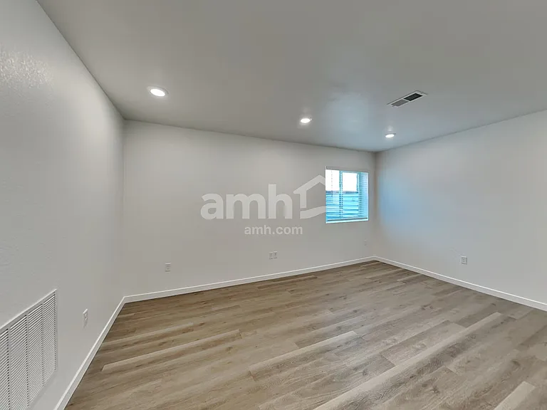26199 E Calhoun Cir — Photo 22