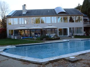 3684 Wabeek Lake Dr W, Bloomfield Hills, MI