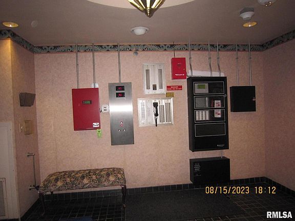 2nd image of 1800 7th St Unit 7D