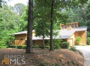155 Grande Ct, Fayetteville, GA