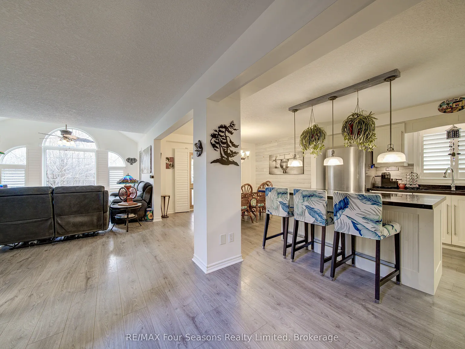 3 bed, $4,500 — Photo 4