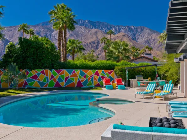 1161 E El Escudero, Palm Springs, CA 92262