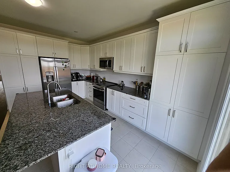 1615 Severn Dr #UPPER — Photo 10