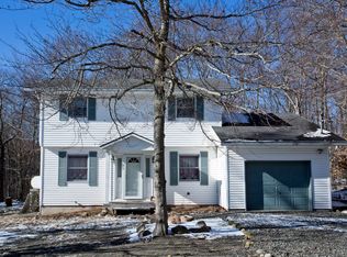 5669 Pembrook Dr, Tobyhanna, PA