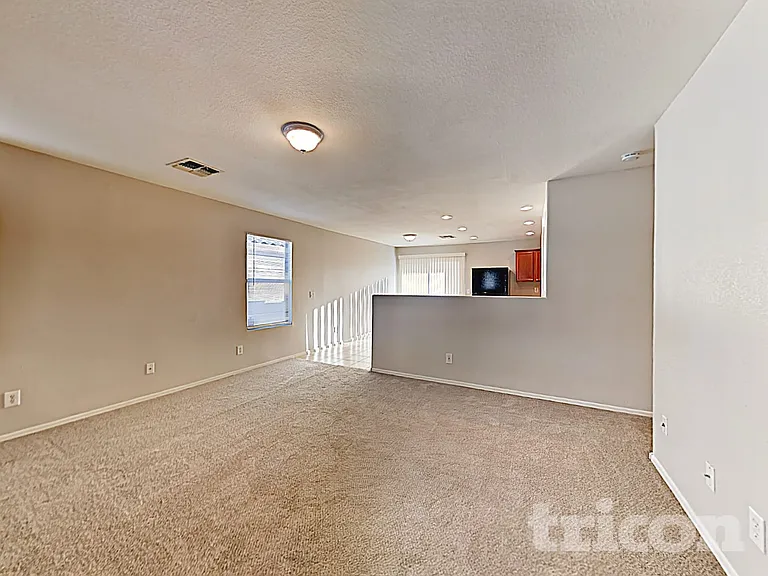 5013 S 24th Ave — Photo 6
